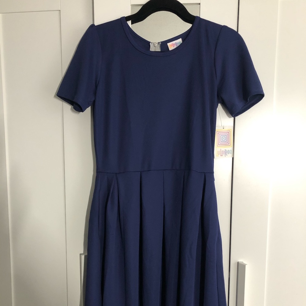 LuLaRoe Amelia Pocket Dress Size M Solid Navy NWT
